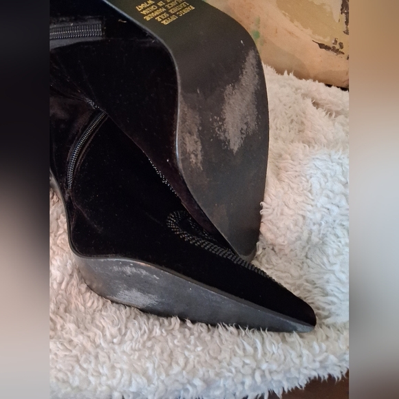 Star Studded Sequin Velvet Black Boots - Picture 7 of 9